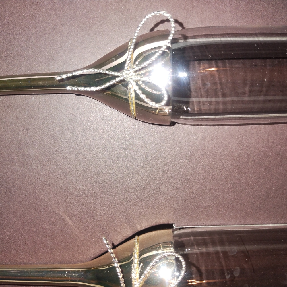 Vera Wang Long Stem Champagne Flutes - Picture 3 of 6